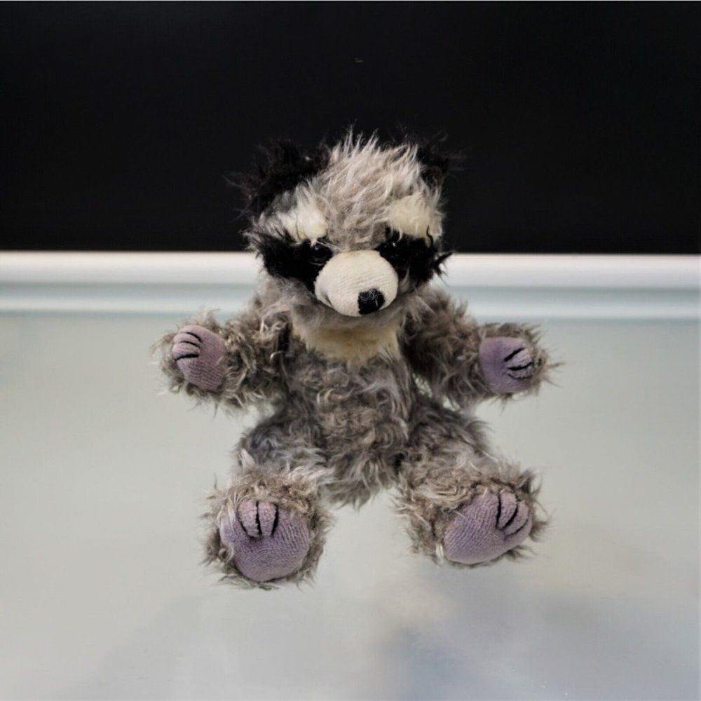 Ty Beanie Babies Radcliffe The Raccoon Retired 1993 Attic Treasures Plush